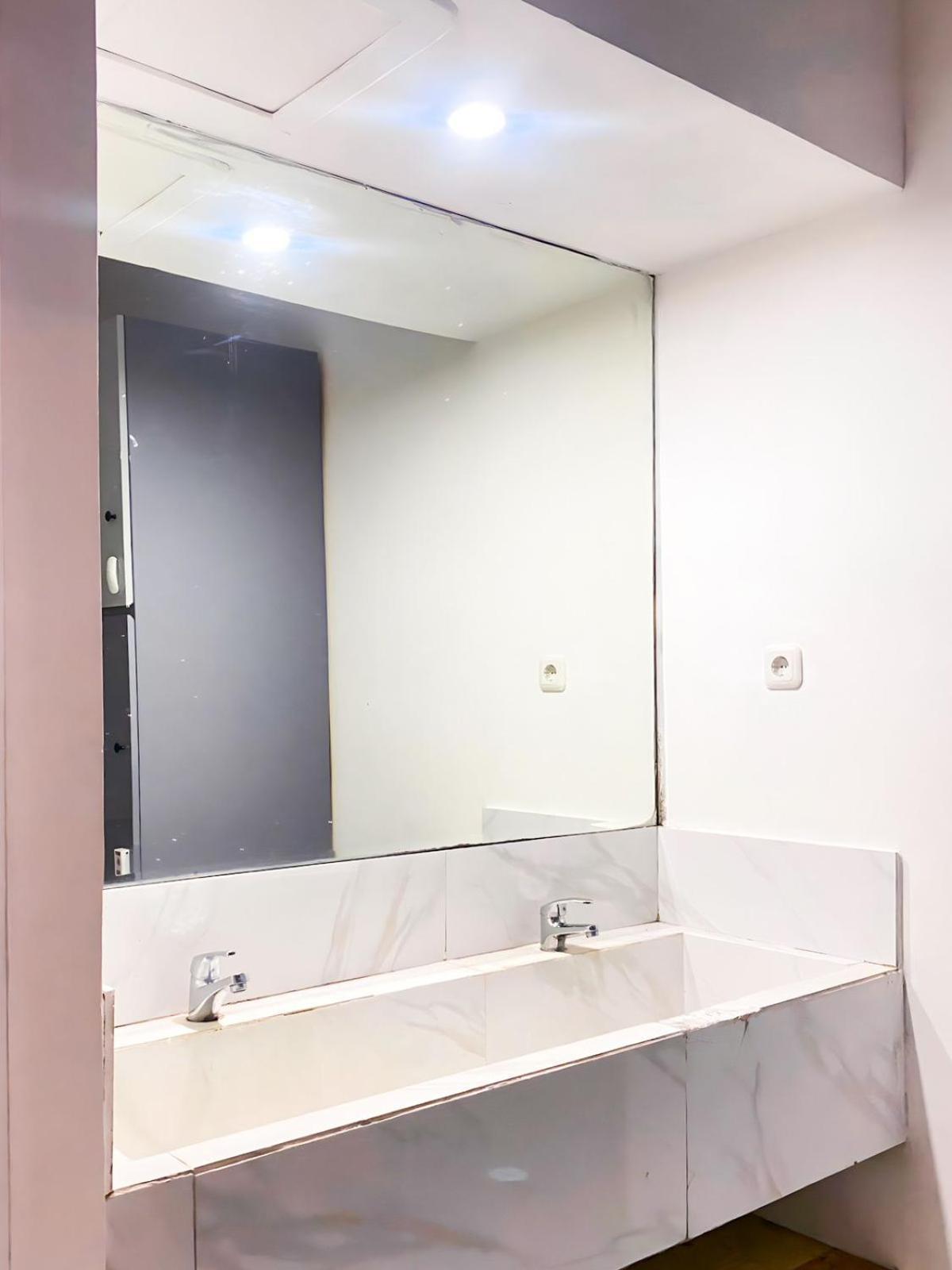 Shakti Capsule Hotel